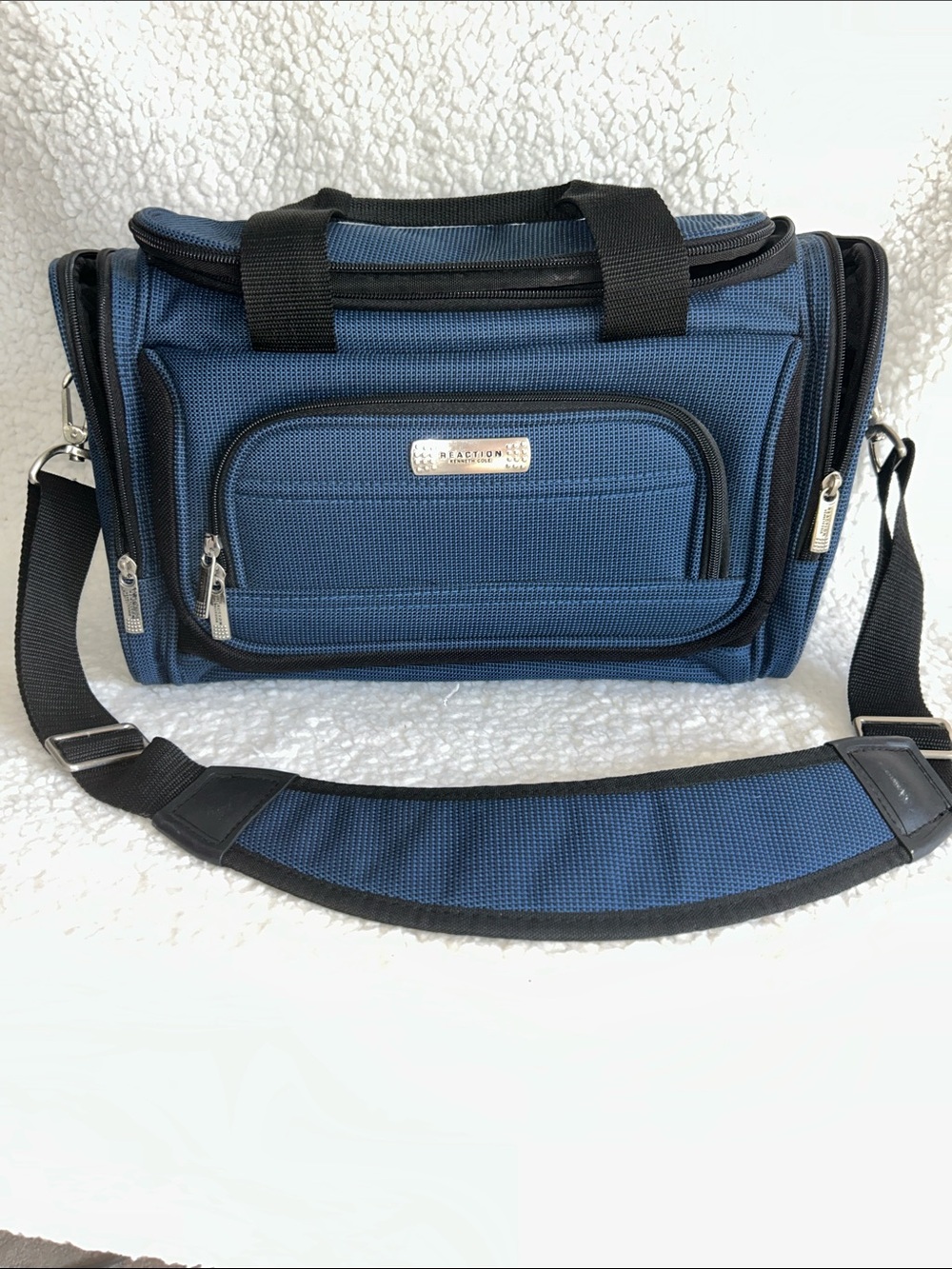 Kenneth Cole Reaction Travel Crossbody Bag   Navy Blue
